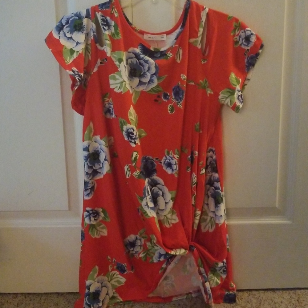 MED Reb&J.220 red/blue floral cold shoulder top